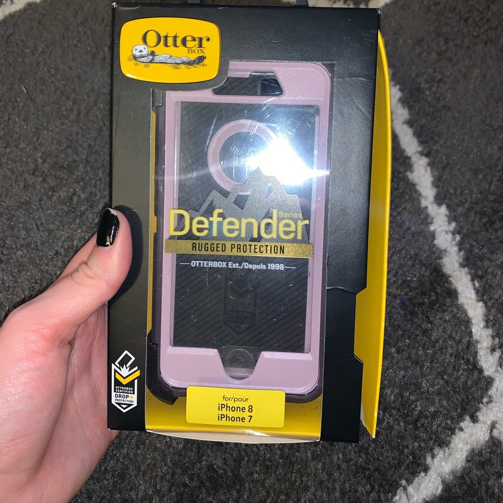 Purple Otterbox IPhone Case//fits IPhone 6/7/8